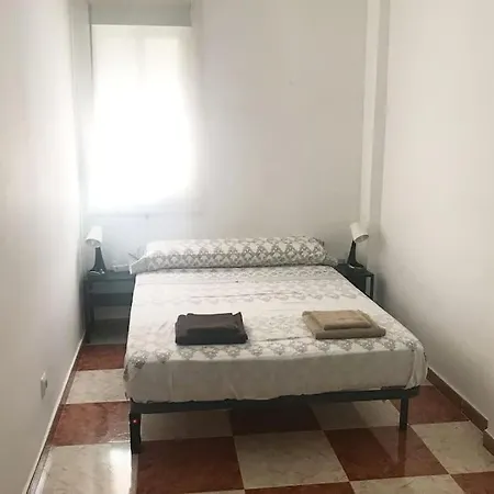 Piso Fresco Y Luminoso En Appartement Cadix
